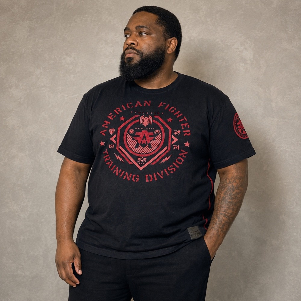 American Fighter T-Shirt Mens 2XL Black Red MMA Training Division Graphic Buckle